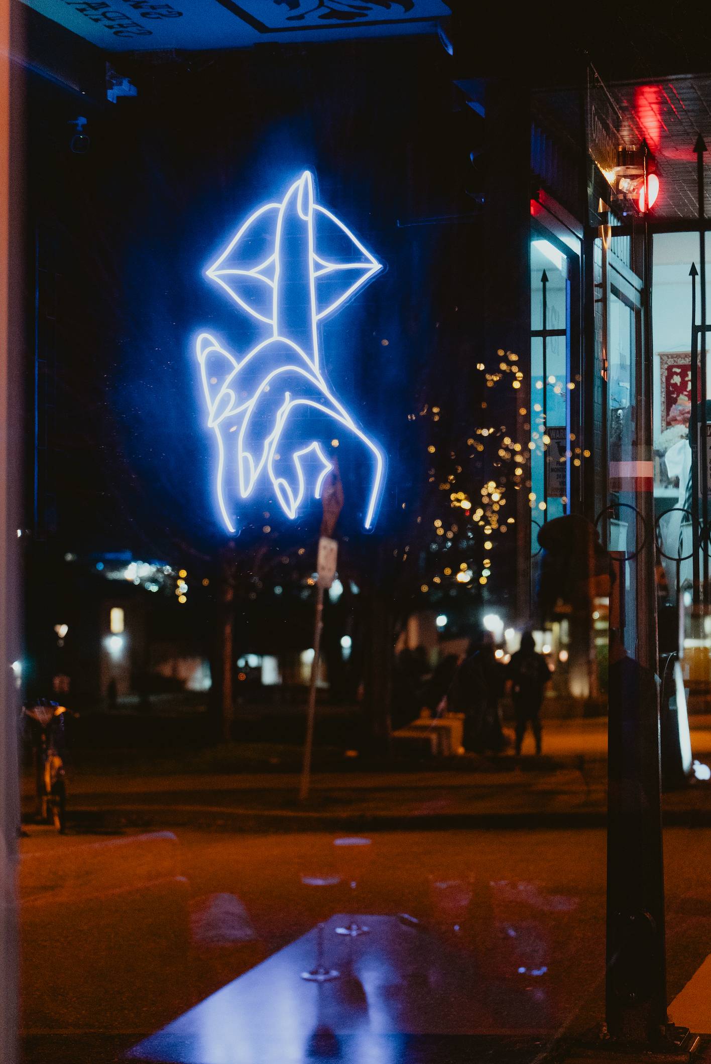 raen at Mum's at Mum's the World