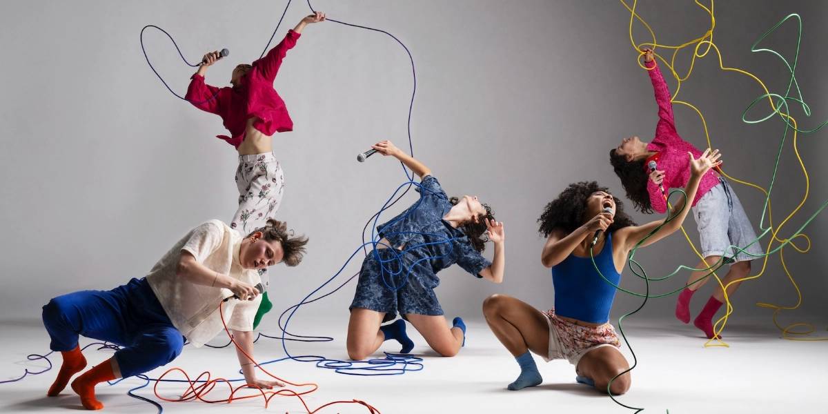 WAIL at 677 DAVIE STREET