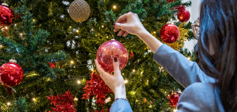 Christmas Day Brunch Buffet at LURE Restaurant & Bar, 100 Harbour Road