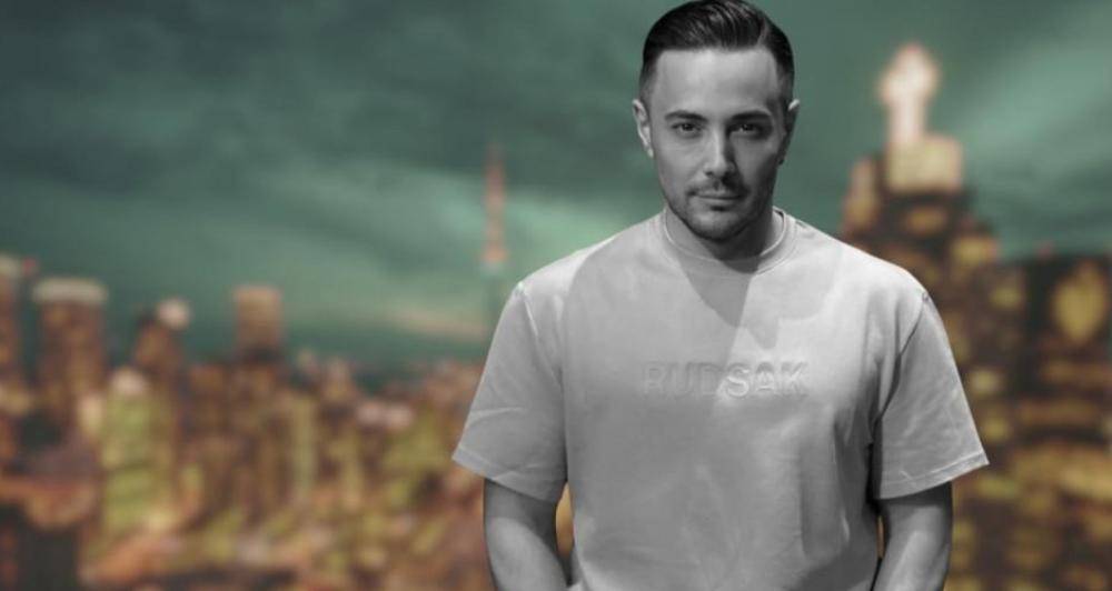 Naser Zeynali at Vogue Theatre